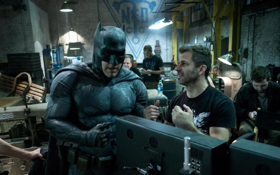 Zack Snyder on the set of Batman v Supeman - Warner Bros