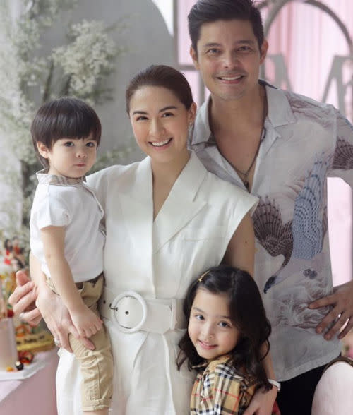 Marian with her husband Dingdong Dantes and kids 