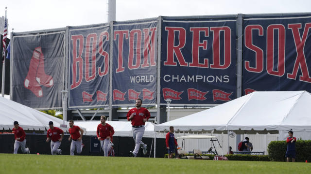 Let's play! Buxton digs in, MLB spring games finally begin