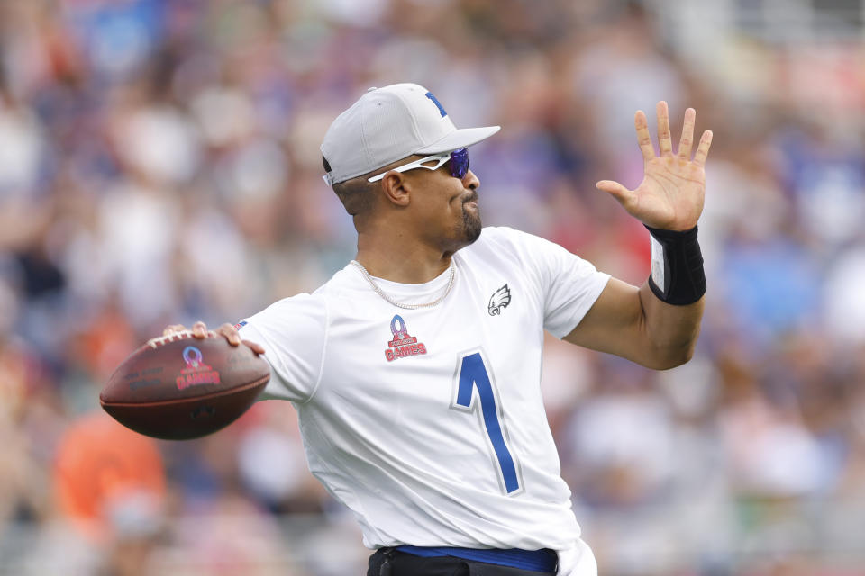 ORLANDO, FLORIDA – FEBRUARY 04: Jalen Hurts #1 of the Philadelphia Eagles and NFC throws the ball during the first half of the 2024 NFL Pro Bowl Games at Camping World Stadium on February 04, 2024 in Orlando, Florida. (Photo by Mike Ehrmann/Getty Images)