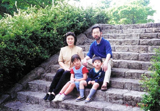 Yasuko and Mikio Miyazawa with their daughter, Niina, and their son, Rei