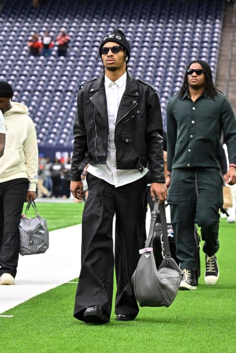 Cleveland Browns quarterback Dorian Thompson-Robinson arrives prior to an NFL wild-card playoff football game, Saturday, Jan 13, 2024, in Houston. (AP Photo/Maria Lysaker)