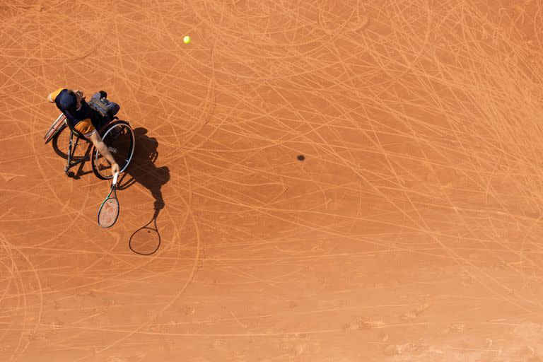 Gusti Fernández compitiendo en Roland Garros a tan sólo dos meses de haber padecido un severo problema de salud