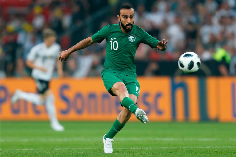 Mohammad Al-Sahlawi, delantero de la selección de Arabia Saudita