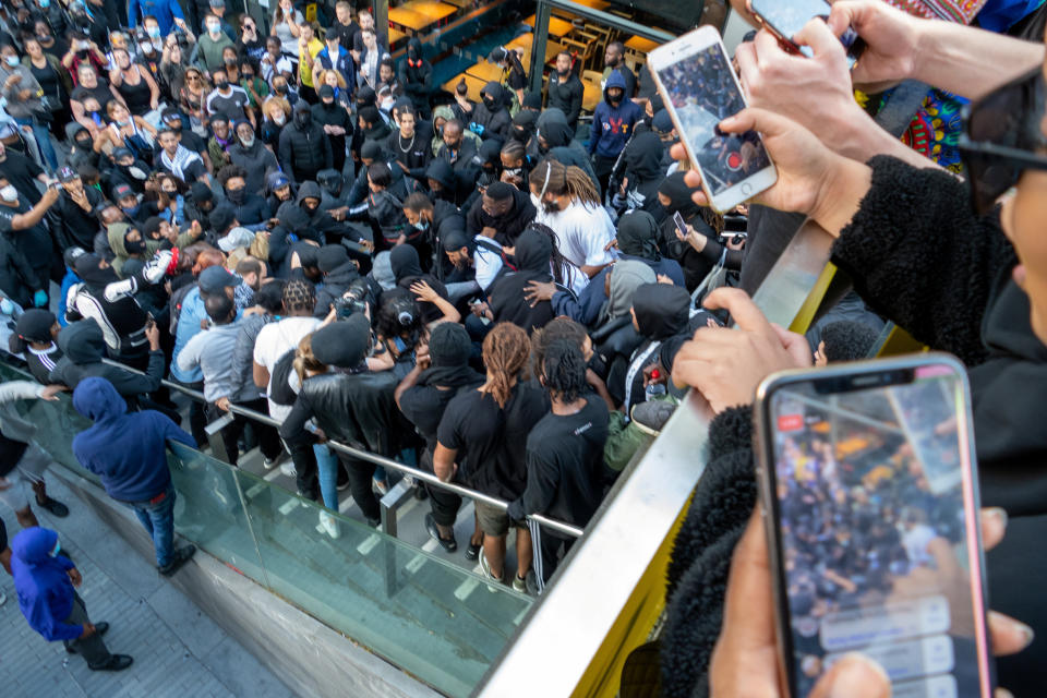 A crowd gathered during the incident. (Vincenzo Lullo/SWNS)