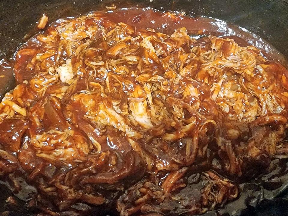 Robert Irvine's pulled-pork recipe product.