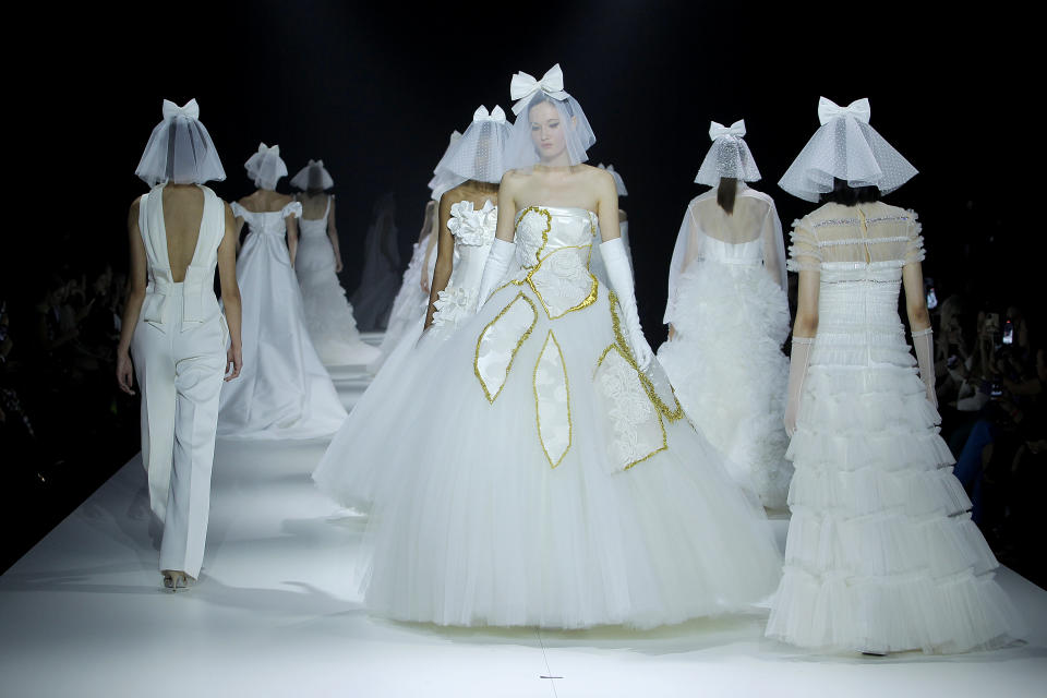 Viktor & Rolf Bridal Spring 2023