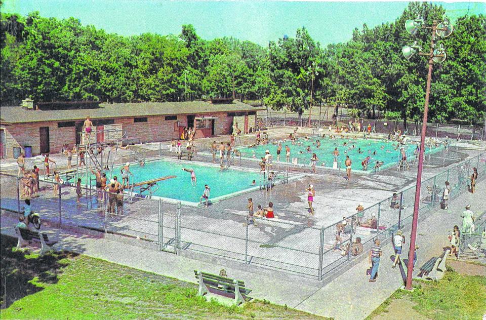 A circa-1960 picture postcard of the pool at Potawatomi Park in South Bend. The park, at 2000 Wall St., between Greenlawn Avenue and Ironwood Drive, is also home to flowers and plants in the Muessel-Ellison Conservatory.