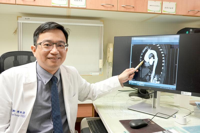 主動脈剝離血管擴張大如柳丁　彰基緊急開刀手術