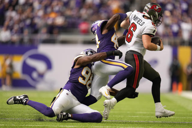 Buccaneers vs. Vikings recap, final score: Baker booms in 20-17