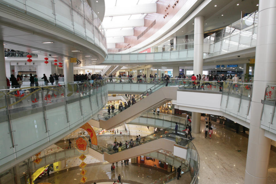 General shots at The Mixc shopping mall in Luohu, Shenzhen. 深圳試行「即買即退」現金退稅，涵蓋萬象城商場內23間名店品牌，包括LV、Hermes、Dior等。 (Edward Wong/South China Morning Post via Getty Images) February 2007 (Photo by Edward Wong/South China Morning Post via Getty Images)