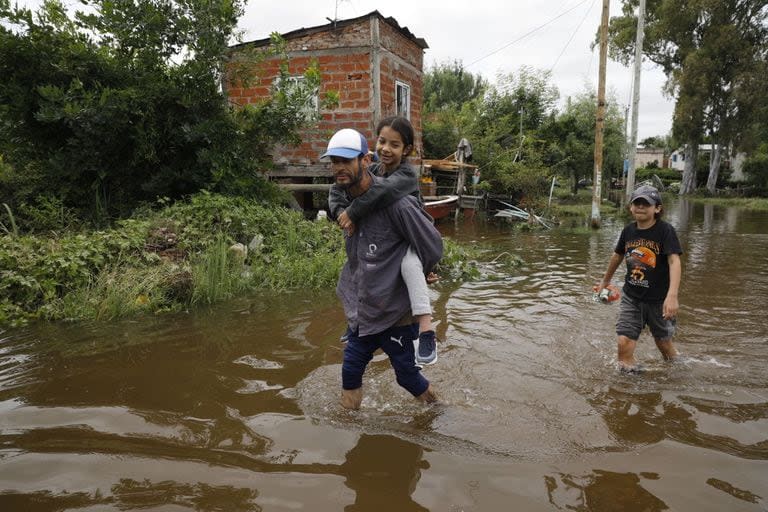 Según los vecinos, desde hace más de 13 años que no vivían una crecida semejante. 