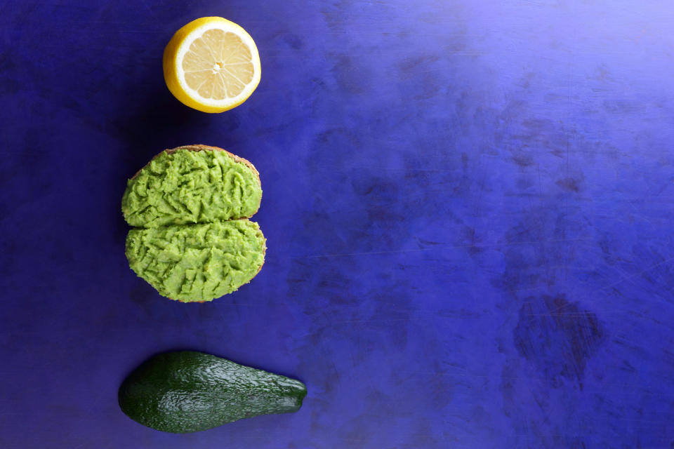 El aguacate, además de delicioso, es un concentrado de nutrientes para ayudar a la memoria (Foto:Getty)