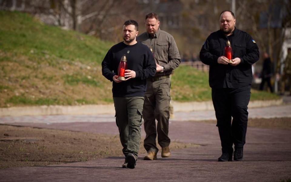 Volodymyr Zelensky commemorates thr 2nd anniversary of liberation of Bucha from Russian forces