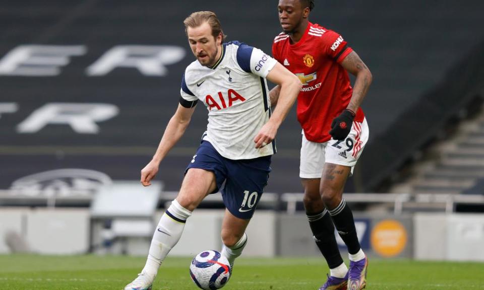 Harry Kane skips clear of Aaron Wan-Bissaka