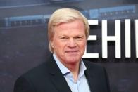 Bayern-Vorstandschef Oliver Kahn ließ am Montag wissen, der Verein habe "eine klare Haltung" und empfehle allen, sich gegen Covid-19 impfen zu lassen. Dennoch müsse man "respektieren, wenn der eine oder andere eben eine andere Meinung hat". (Bild: Gisela Schober / Getty Images)