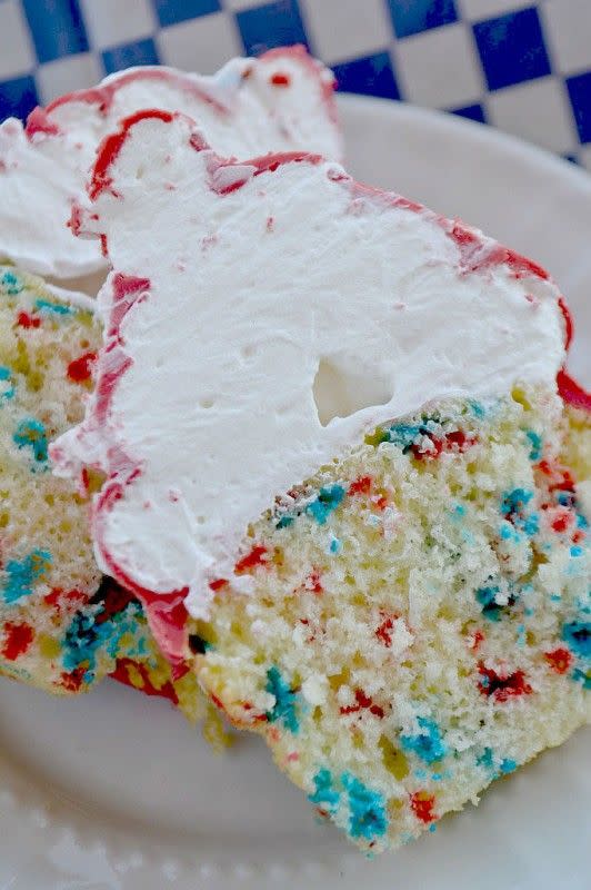 4th of July Funfetti Hi-Hat Cupcakes