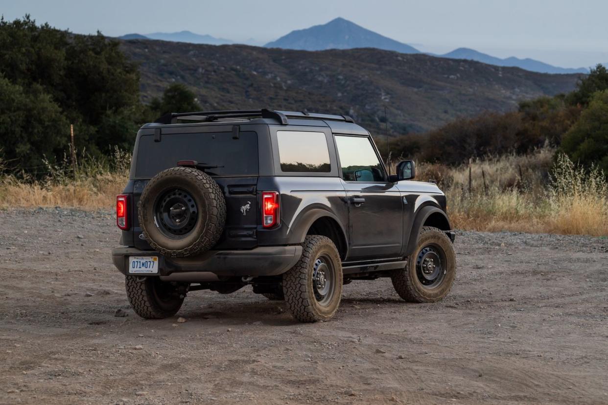 2021 ford bronco 23l black diamond