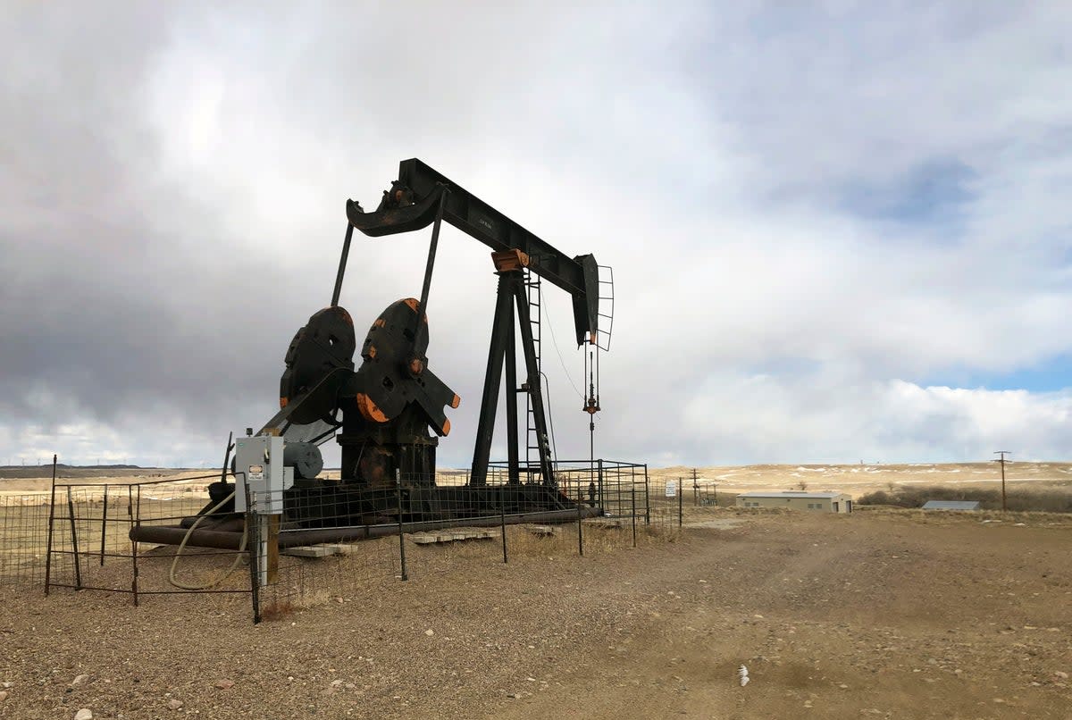 Biden-Drilling (Copyright 2021 The Associated Press. All rights reserved.)