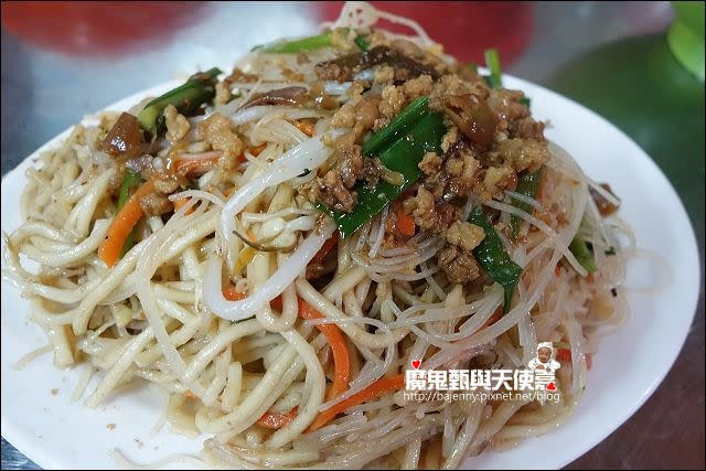 《捷運中和新蘆線/新莊站美食》新莊夜市丁記豆花綠豆湯．檸檬愛玉~學生時代記憶中的老味道