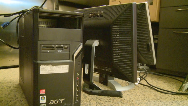 UPEI students refurbish, donate computers to Island newcomers