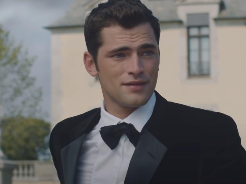 Sean O'Pry in the music video for Taylor Swift's "Blank Space."