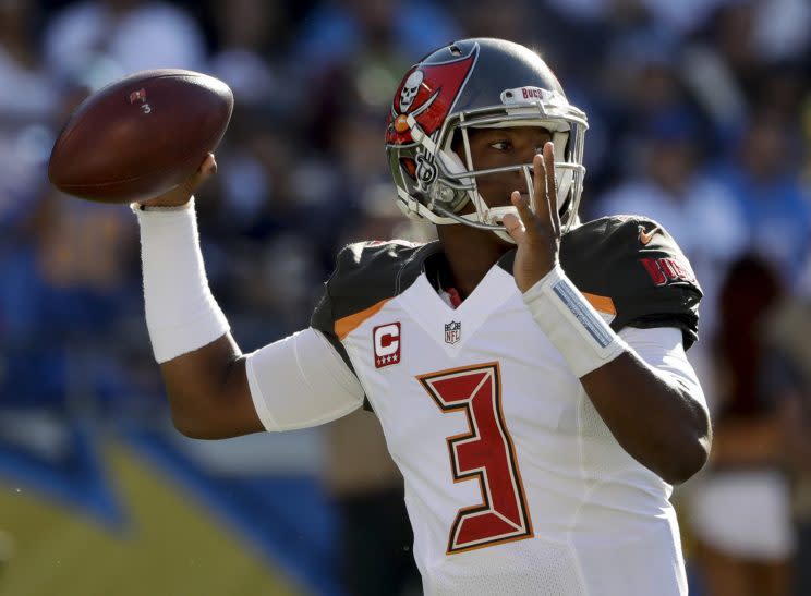 Jameis Winston led the Buccaneers to their fourth win in a row. (AP)