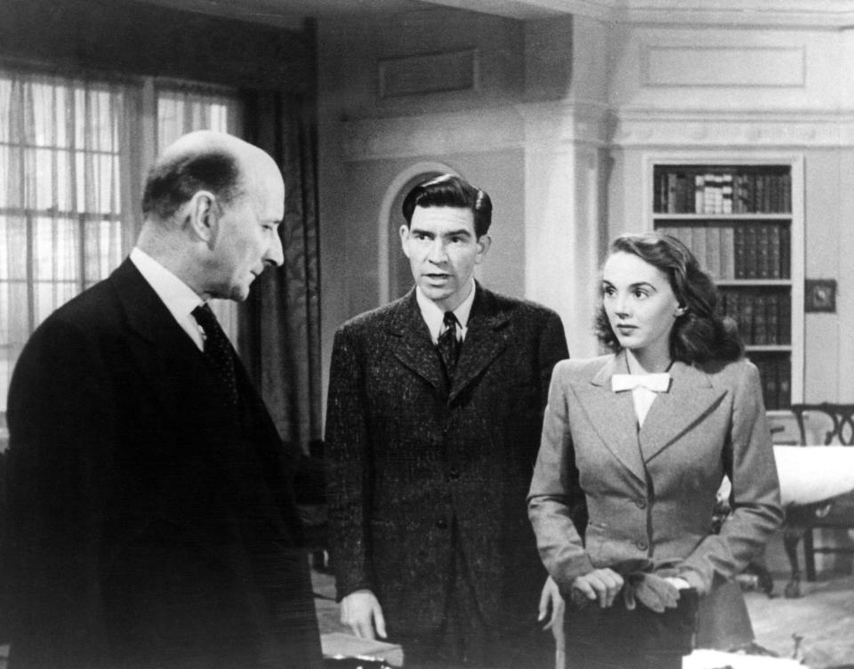 Felix Aylmer, Robert Beatty and Carol Raye In Green Fingers, 1947 - alamy