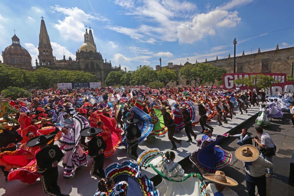 Baile folclórico más grande del mundo, Guadalajara, 2019. (FERNANDO CARRANZA GARCIA / CUARTOSCURO.COM)