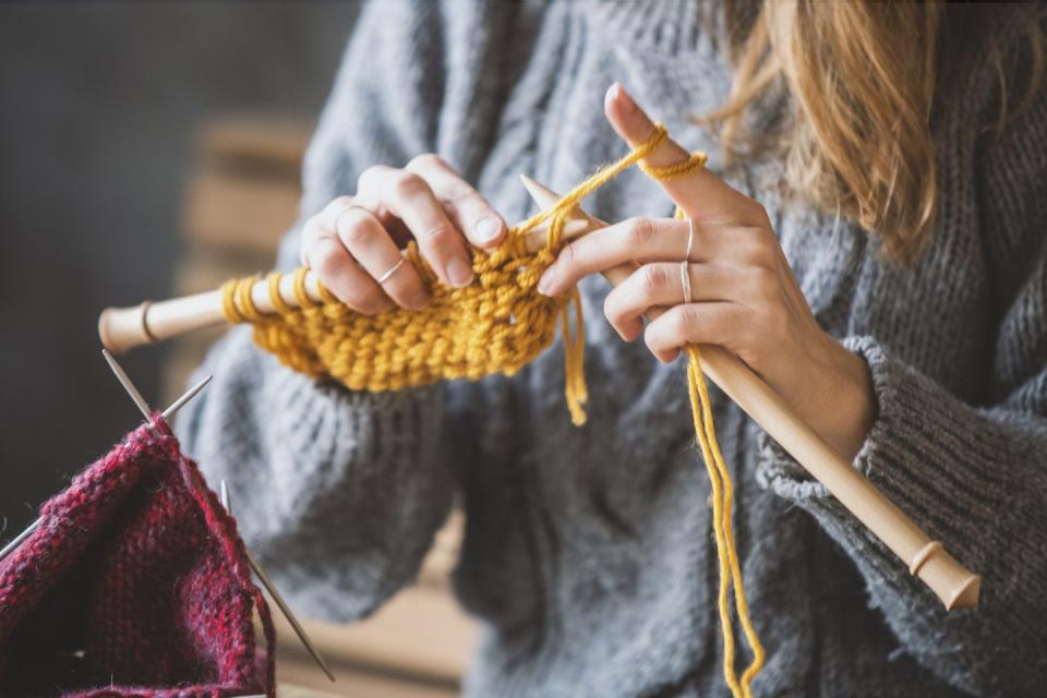 Knit a Fall Scarf