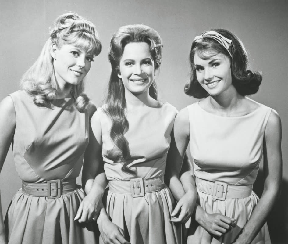 Left to right: Lori Saunders, Linda Kaye and Meredith MacRae.<p>Bettmann / Contributor / Getty</p>