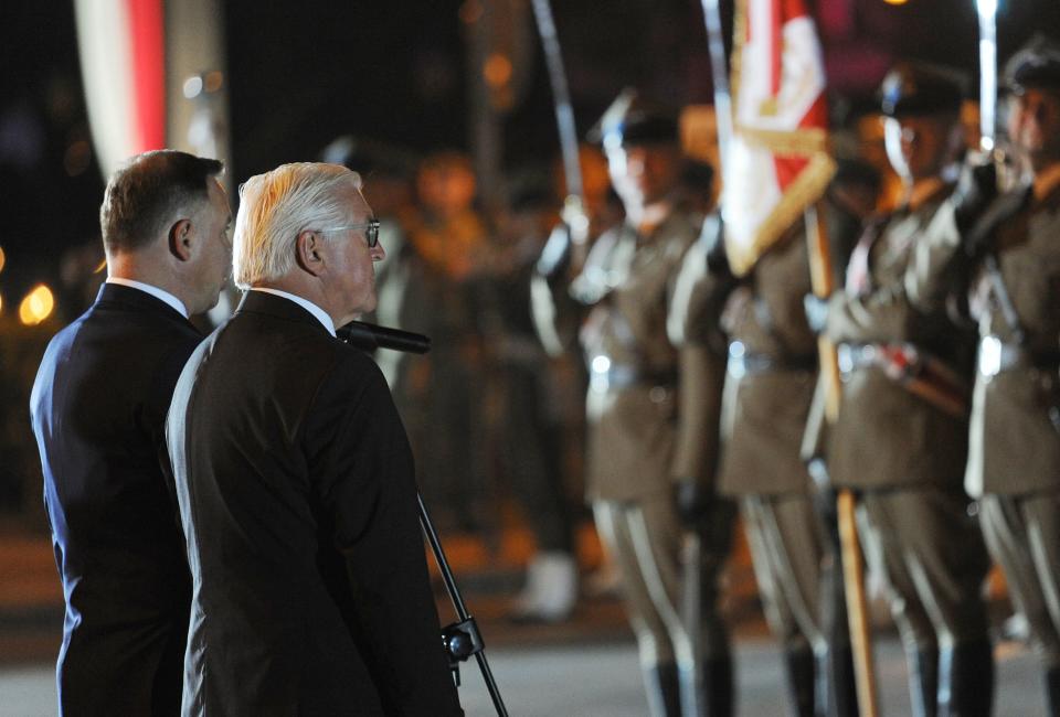 German President Frank-Walter Steinmeier (2ndL) and his Polish counterpart Andrzej Duda attend ceremonies marking the 80th anniversary of the outbreak of WWII, in Wielun on September 1, 2019. - German President Frank-Walter Steinmeier on September 1, 2019 asked Poland's forgiveness for history's bloodiest conflict during a ceremony in the Polish city of Wielun, where the first World War II bombs fell 80 years ago. (Photo by Alik KEPLICZ / AFP)        (Photo credit should read ALIK KEPLICZ/AFP/Getty Images)