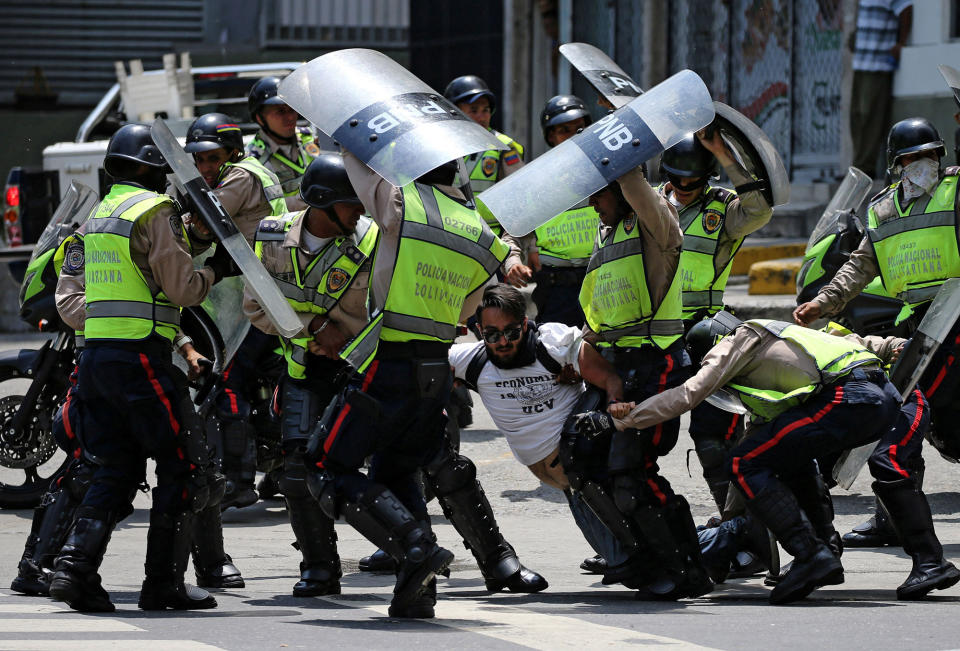 Clashes in Caracas