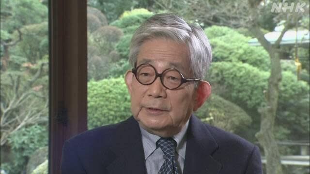 諾貝爾文學獎得主大江健三郎逝世，享壽88歲。（翻自NHK畫面）