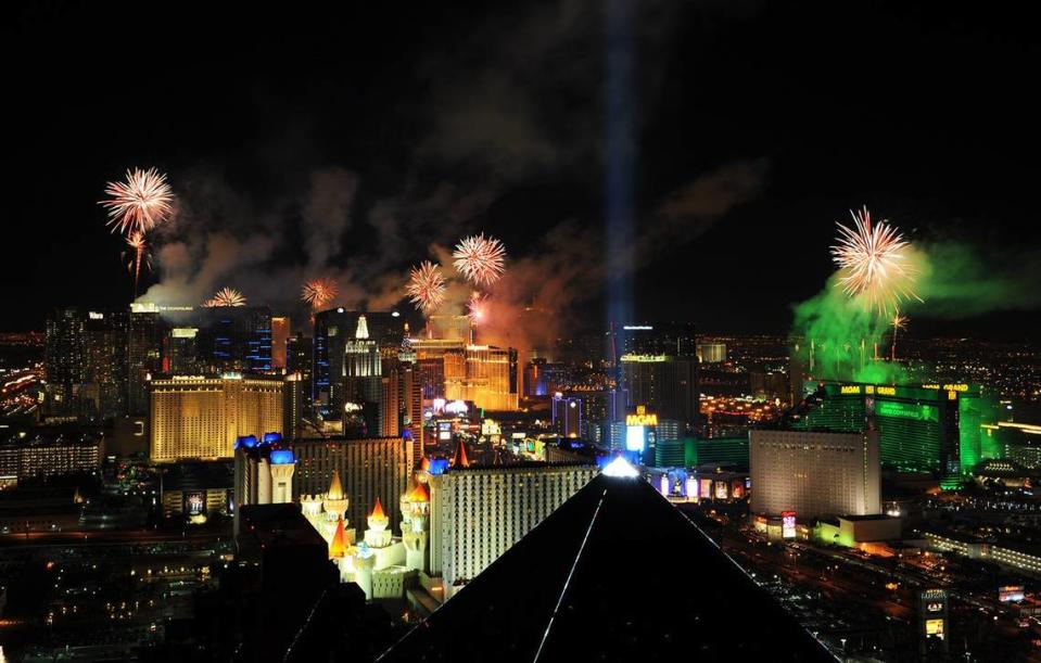 View of Las Vegas ringing in 2014 from Delano Las Vegas at Mandalay Bay Resort & Casino (PRNewsFoto/LV Convention & Visitors Auth...)