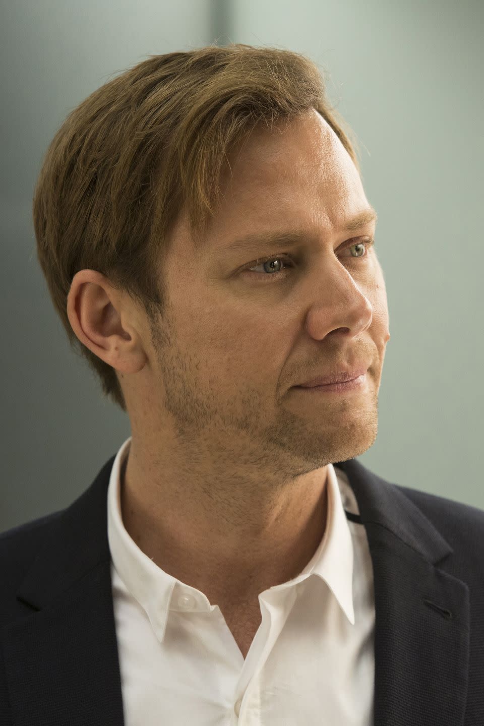 Jimmi Simpson (William)