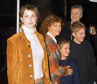 Susan Sarandon , Tim Robbins and family at the New York premiere of New Line's The Lord of The Rings: The Fellowship of The Ring