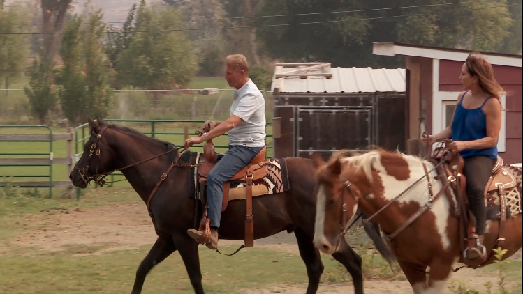 Gerry and Faith ride horses on 'The Golden Bachelor'