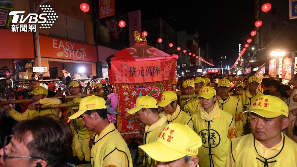 白沙屯媽祖徹夜急行。 （圖／胡瑞麒攝）