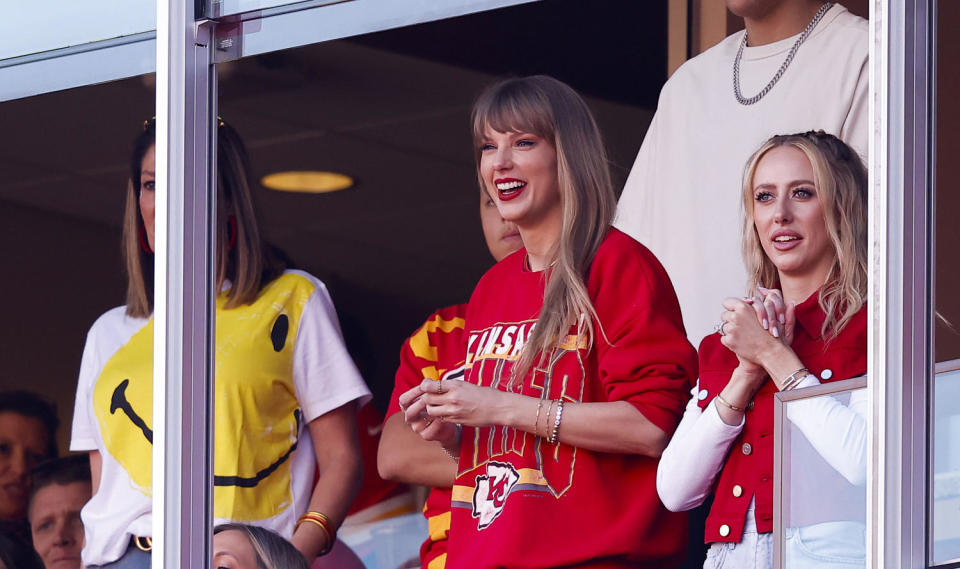 Los Angeles Chargers v Kansas City Chiefs (David Eulitt / Getty Images)