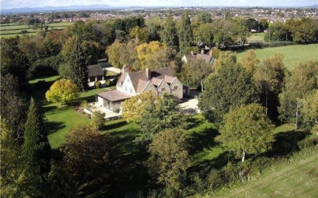 The Sharps £2m former matrimonial home in Shurdington, near Cheltenham, Gloucester, shared by Robin and Julie Sharp - Credit: Champion News