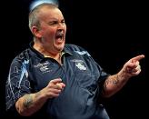 Phil Taylor feierte gegen Bunting einen glatten Erfolg