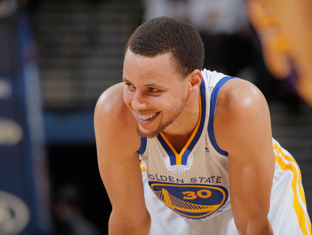 Curry brilliance steals victory in Warriors first major dress rehearsal