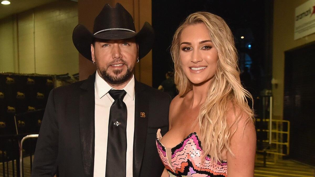 Jason Aldean And Wife Brittany Welcome Daughter Navy Rome 