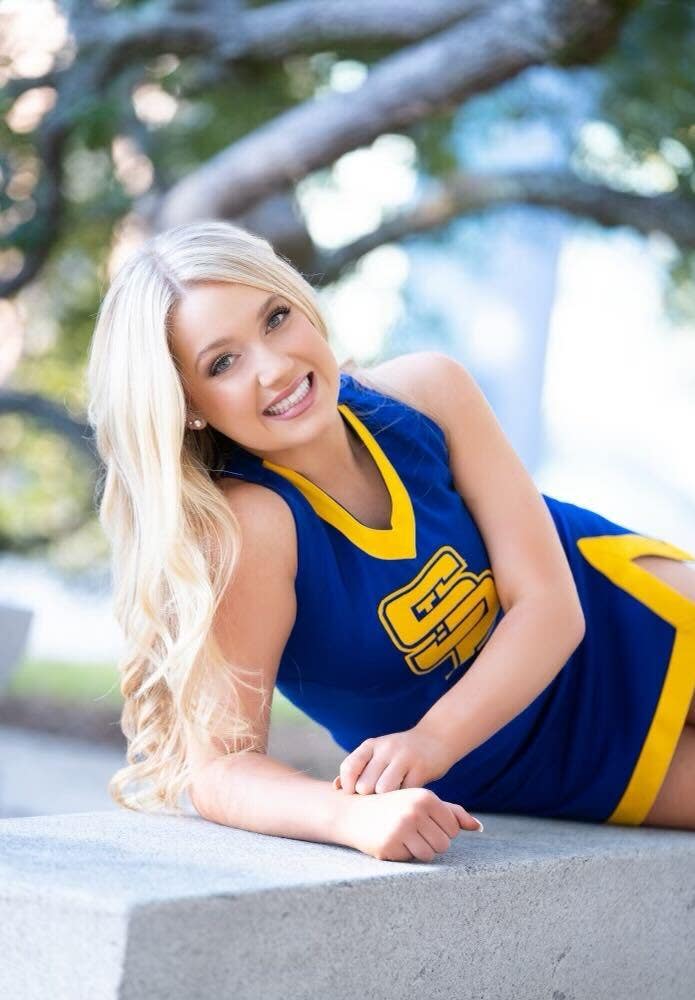 Madison-Brooks-cheerleader