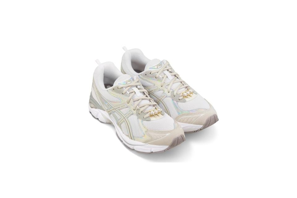 TASAKI x ASICS