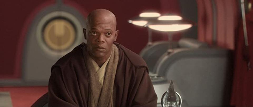 star wars attack of the clones samuel l jackson as mace windu, seated