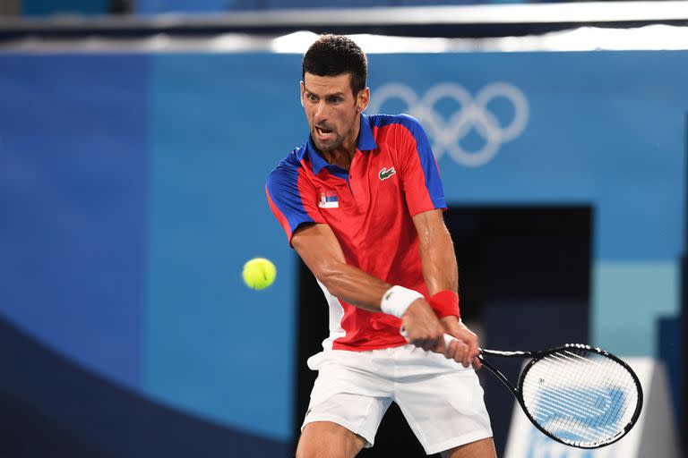 El tenista serbio Novak Djokovic, número 1 del mundo y una de las grandes figuras de Tokio 2020, avanzó a las semifinales tras vencer al japonés Kei Nishikori.