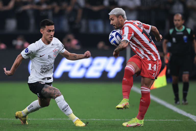 En el encuentro de ida disputado en Brasil, Corinthians se quedó con la victoria por la mínima diferencia gracias a un gol de Gil