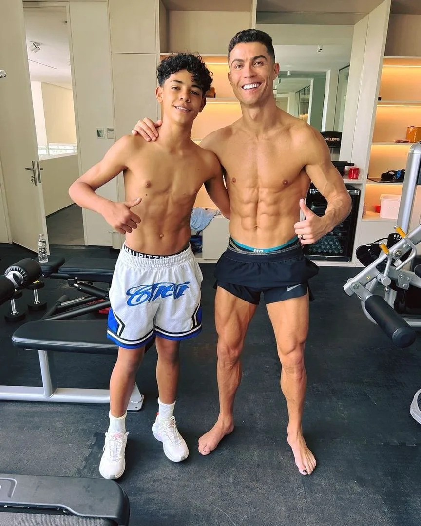 La foto de Cristiano Ronaldo junto a su hijo de 13 años